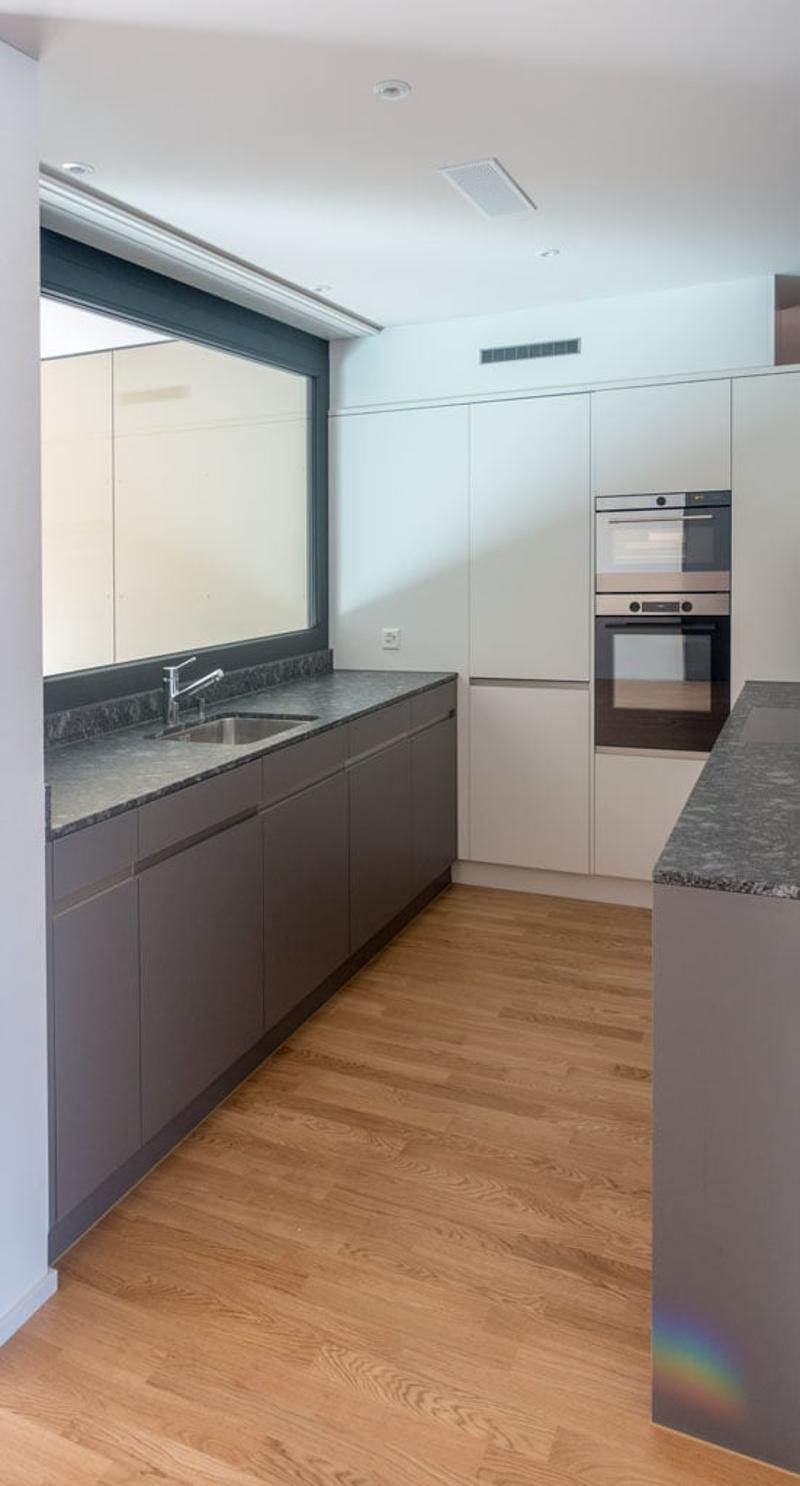 Appartamento luminoso 4.5 locali a Glarus Nord – moderno, tranquillo e familiare (2)