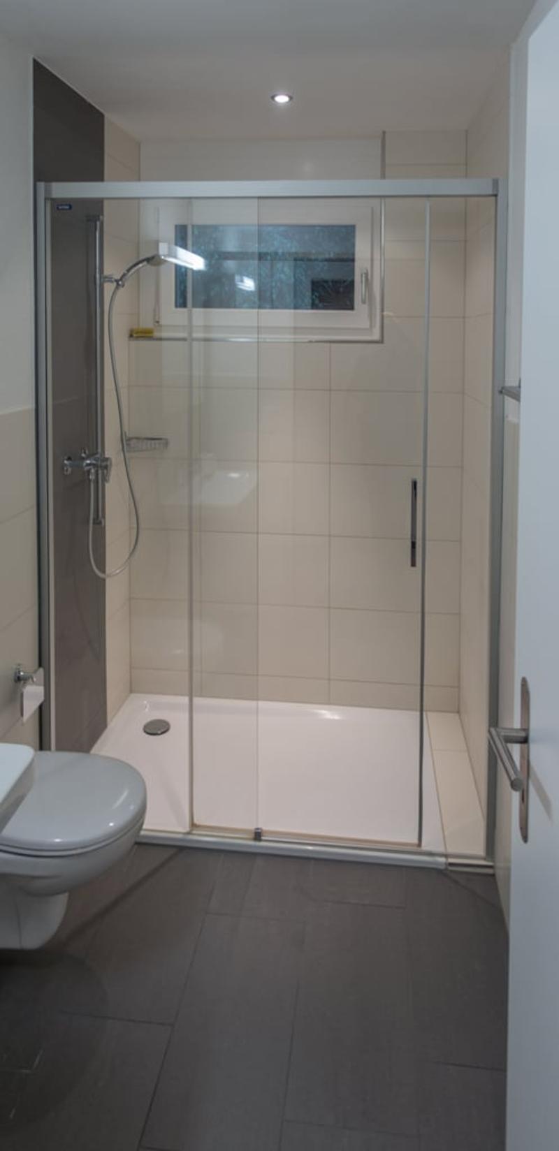 Helle 3.5-Zimmer-Wohnung im 4. OG in Glarus Nord – ab Oktober 2026 (9)