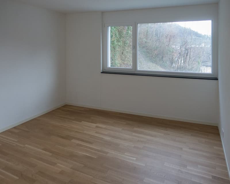 Helle 3.5-Zimmer-Wohnung im 4. OG in Glarus Nord – ab Oktober 2026 (6)