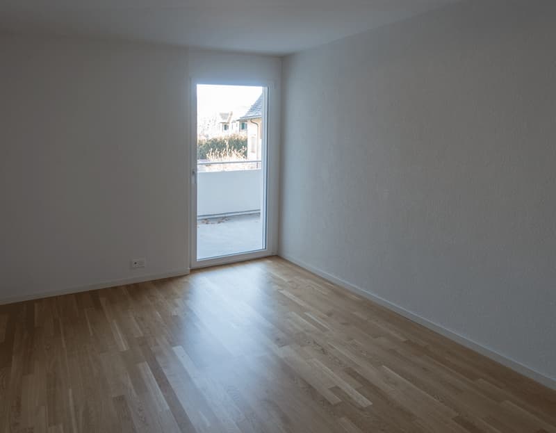 Appartement lumineux 2.5 pièces avec balcon à Glarus Nord (5)