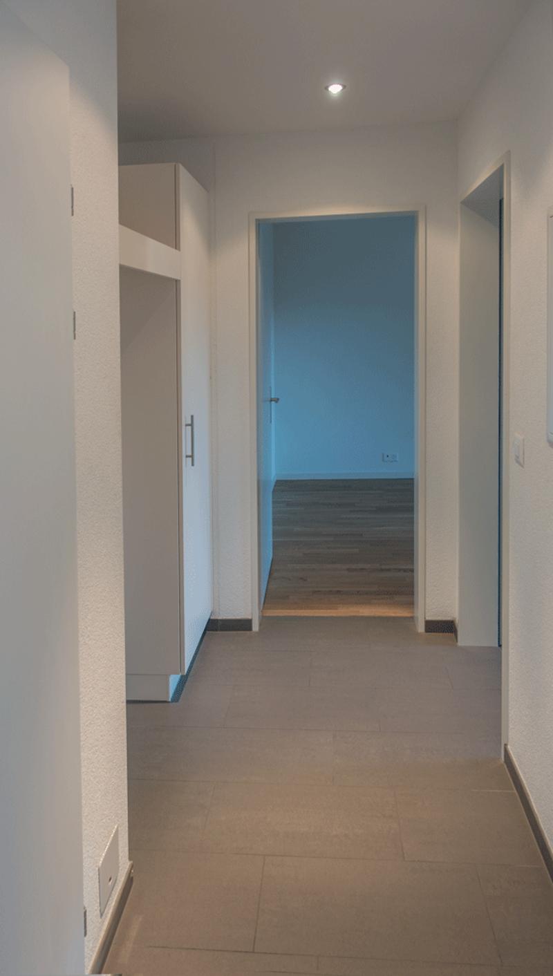 Appartement lumineux 2.5 pièces avec balcon à Glarus Nord (6)