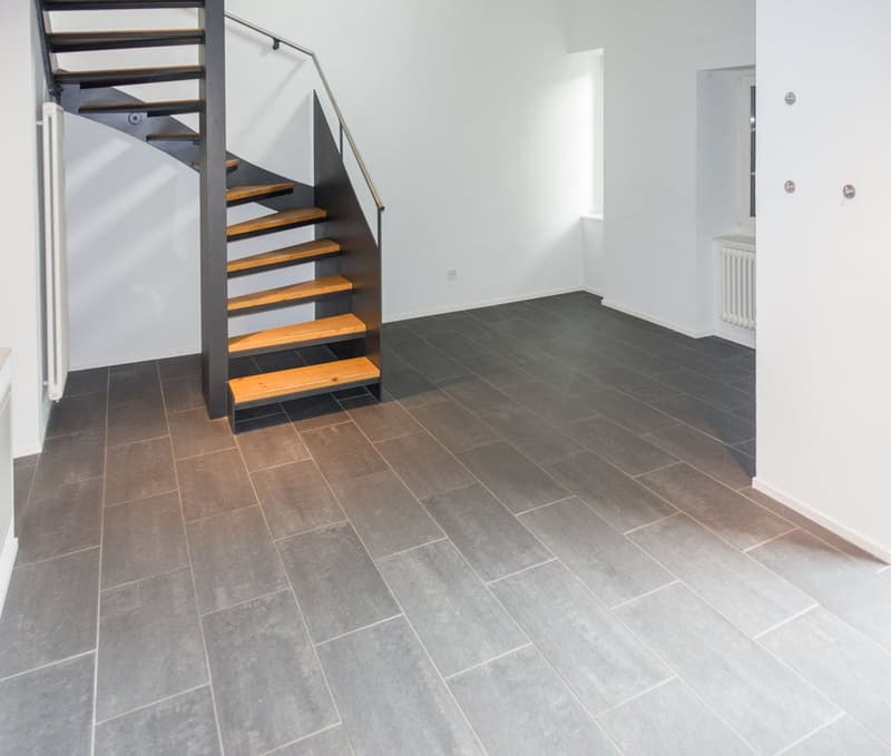 Schöne 4.5-Zimmer Maisonette Wohnung in Glarus Nord (6)