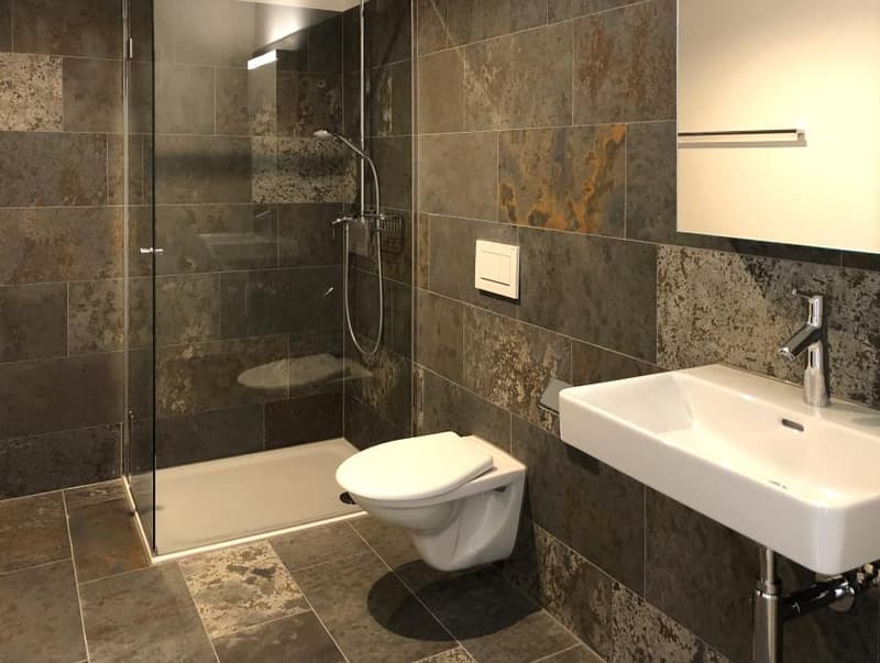 Centrally located solid apartment (7)