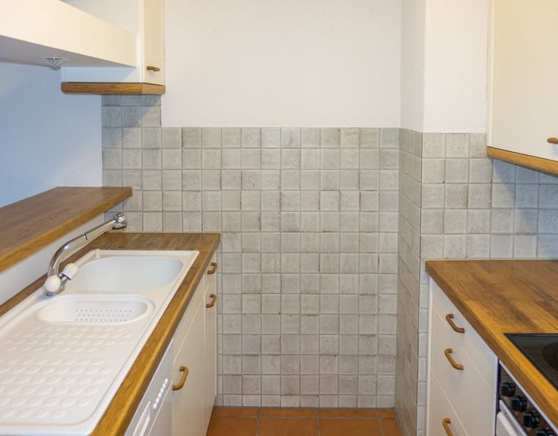 Helle 4.5-Zimmer-Wohnung mit Balkon und Garage in Schänis (2)