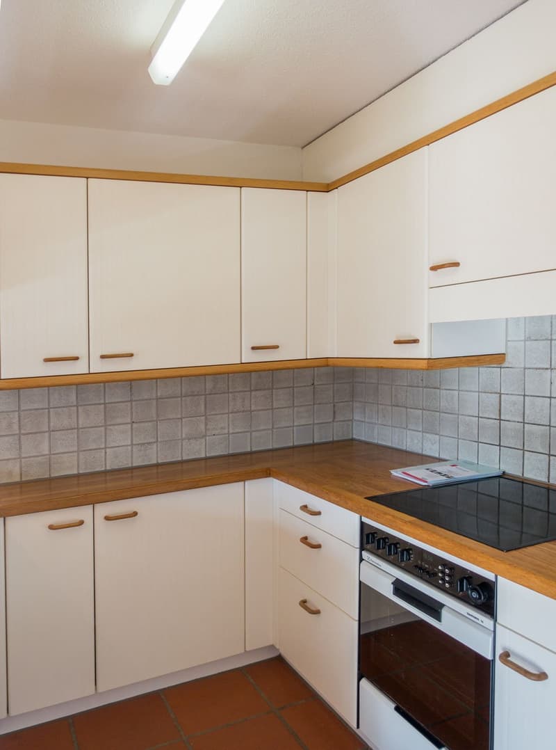 Helle 4.5-Zimmer-Wohnung mit Balkon und Garage in Schänis (3)