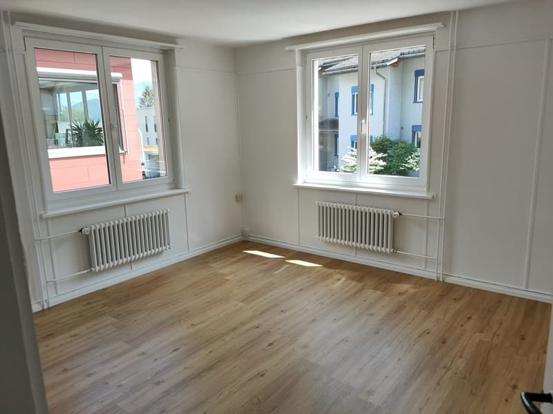 Gemütliche 2.5-Zimmer-Wohnung in Niederurnen (3)
