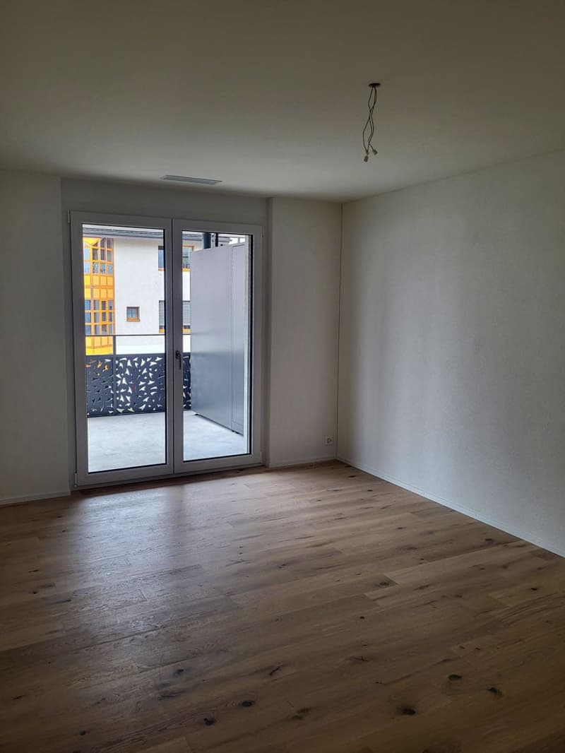 Moderne 3.5-Zimmer-Neubauwohnung mit Balkon in Gommiswald (7)