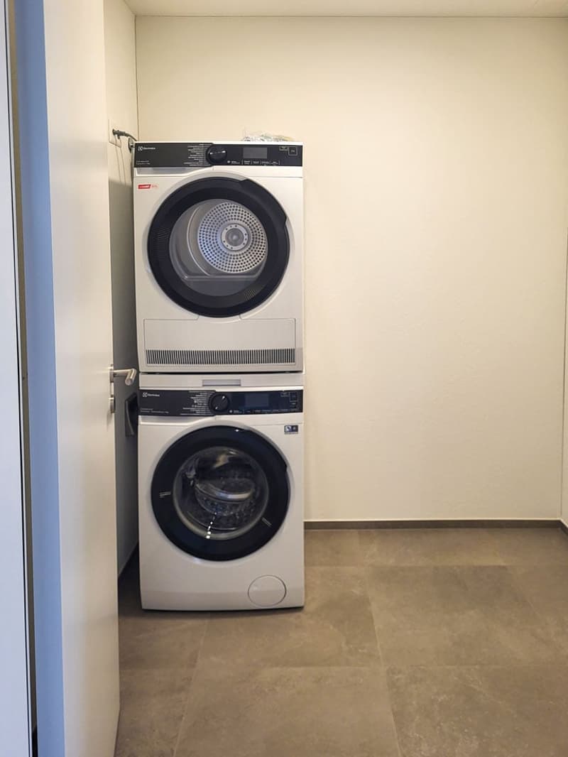 Moderne 3.5-Zimmer-Neubauwohnung mit Balkon in Gommiswald (5)