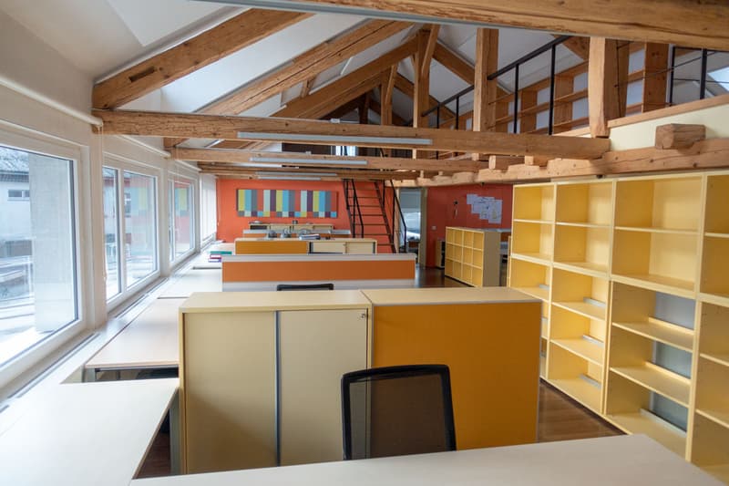 Attika Büro mit traumhafter Aussicht (8)