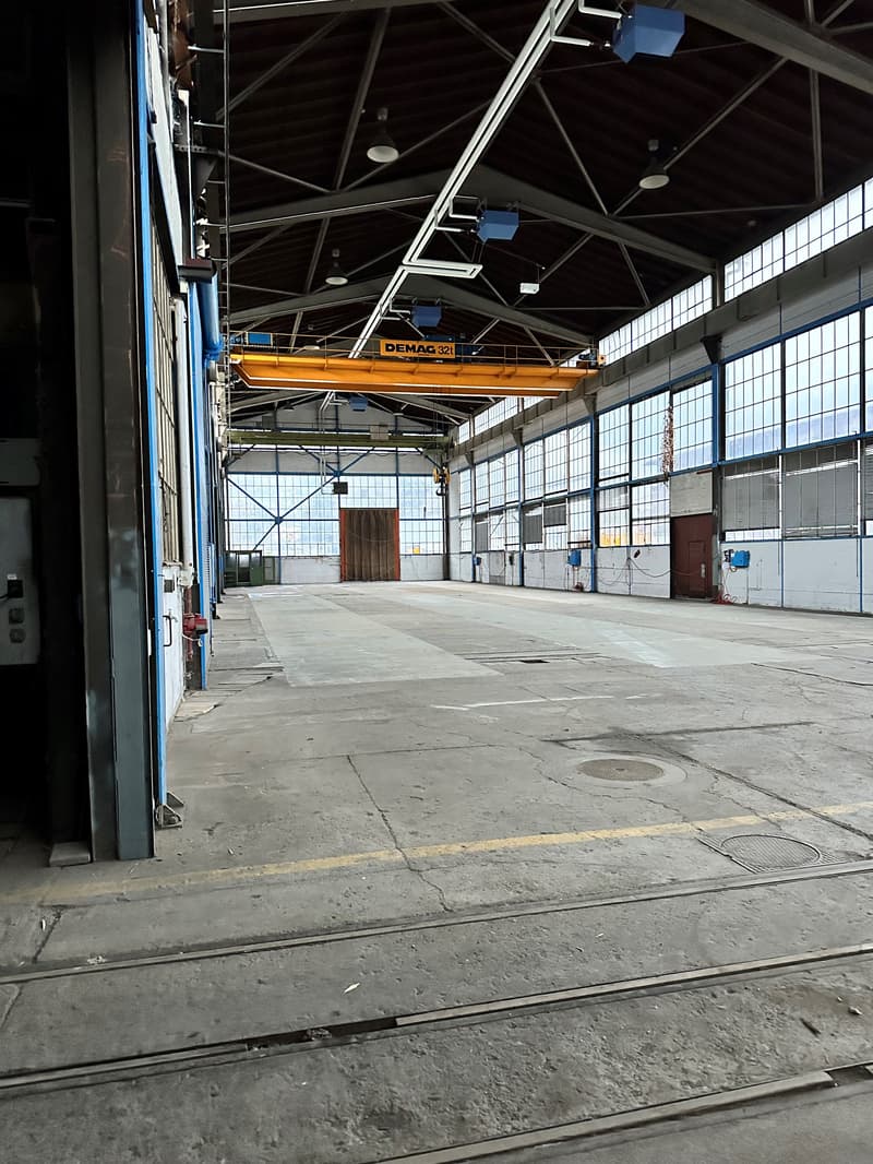 Einstellplätze in Lagerhalle ab 56 m2 - 900 m2 (2)