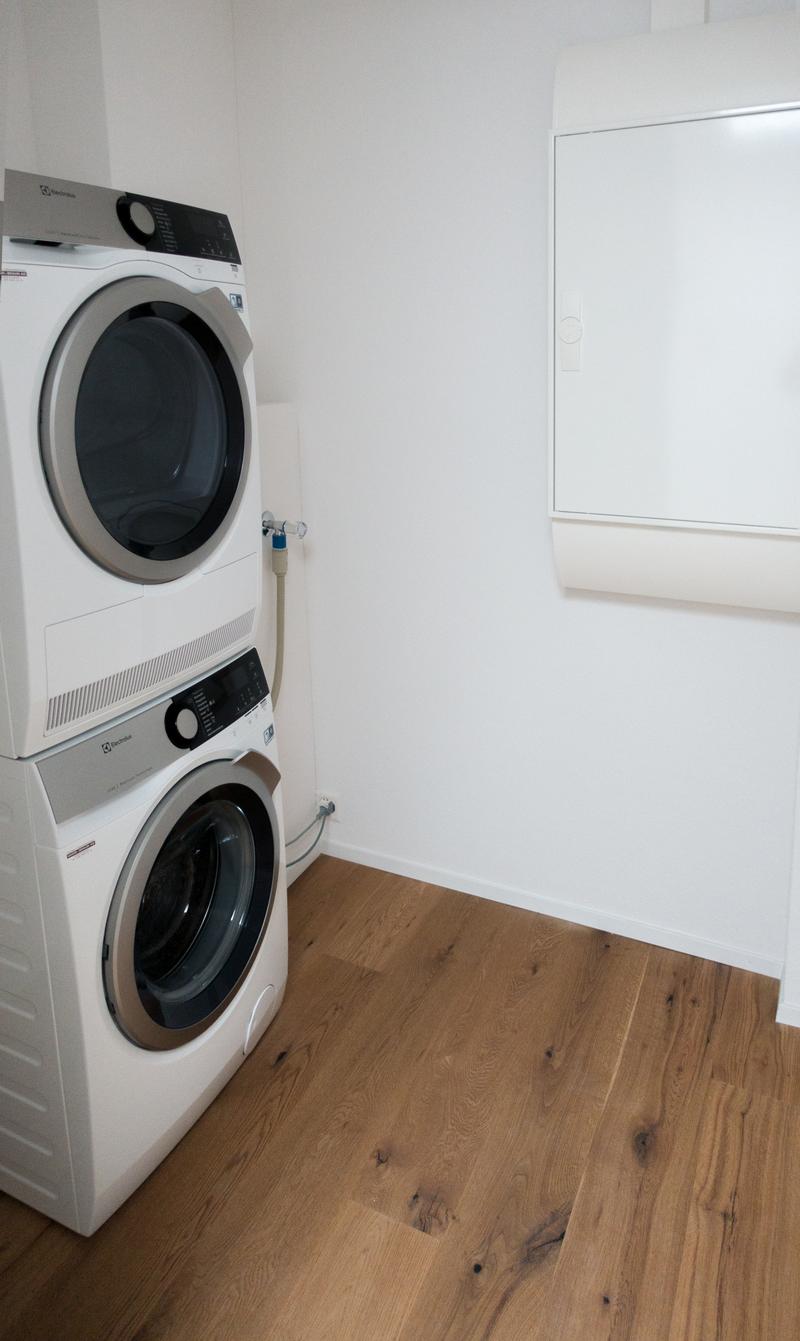 Moderne 3.5-Zimmer-Wohnung im 4. Obergeschoss mit grosszügigem Balkon (9)