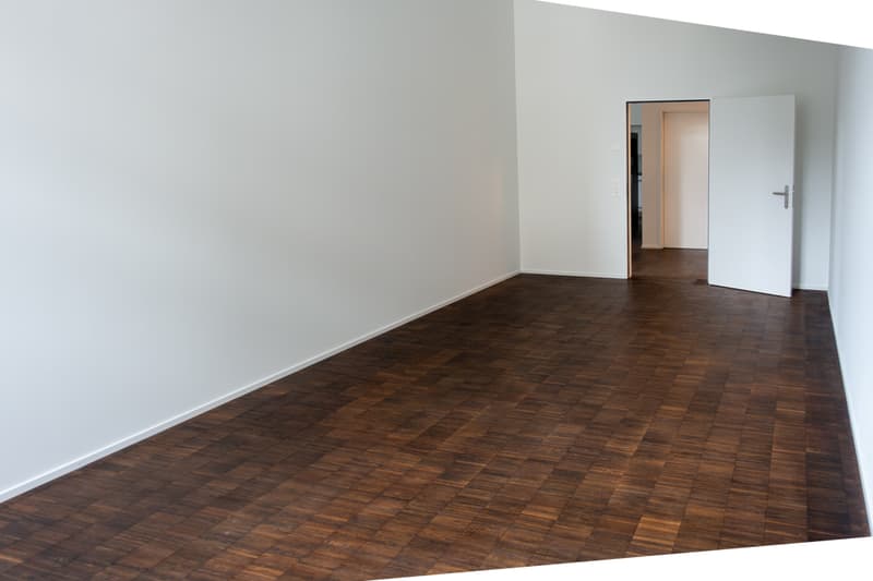 Büroraum im sanierten Fabrikgebäude mit Industriecharme zu vermieten (1)