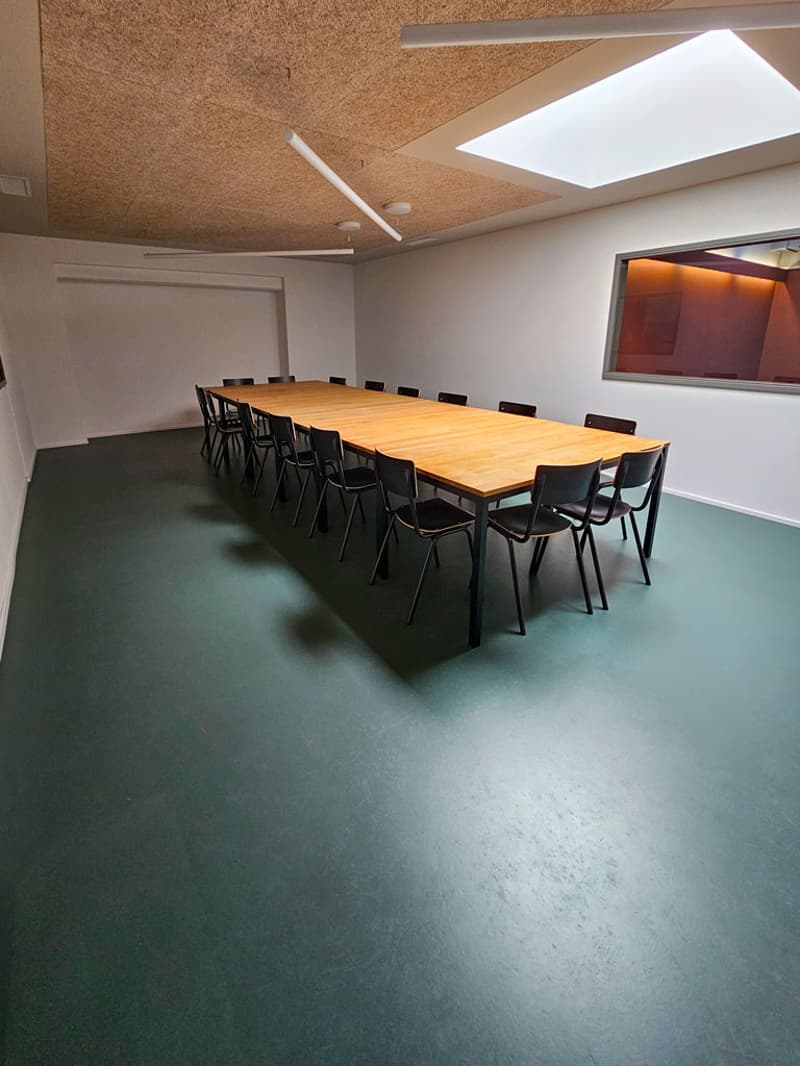 Lichtdurchflutete Gewerbe- oder Lagerflächen ab 290 m2 (5)