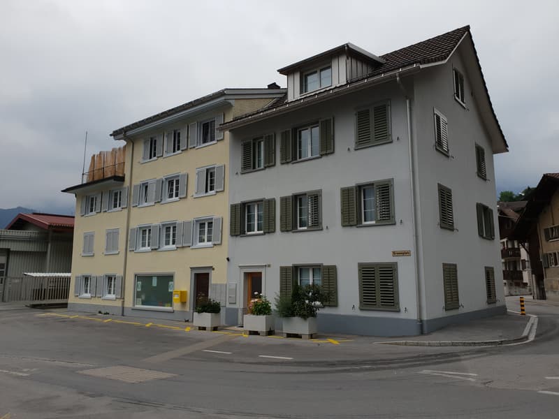 kleine, gemütliche 2-Zimmerwohnung zu vermieten im Zentrum von Ennenda (1)