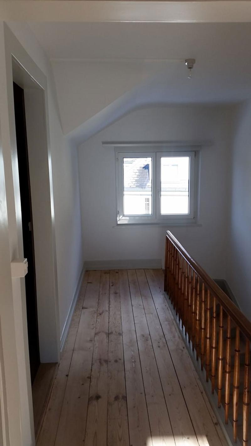 Charmantes Doppeleinfamilienhaus mit Garten (3)