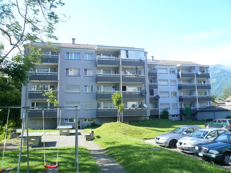 Charmante 4.5-Zimmer-Wohnung im 3. Obergeschoss in Oberurnen (3)