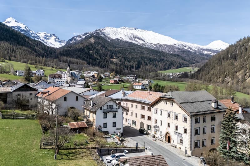 Wohn- und Geschäftshaus in Val Müstair – Historisches Gebäude mit viel Potenzial (1)