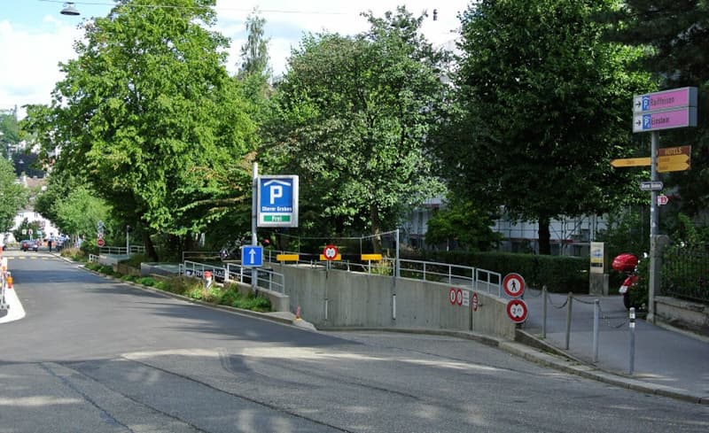Parking Garage Oberer Graben - Parking Spaces (2)
