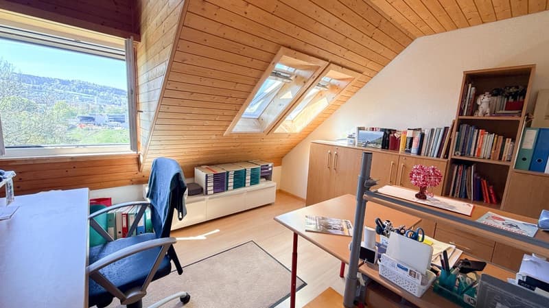 Grand 6.5-room semi-detached house with idyllic plot (13)
