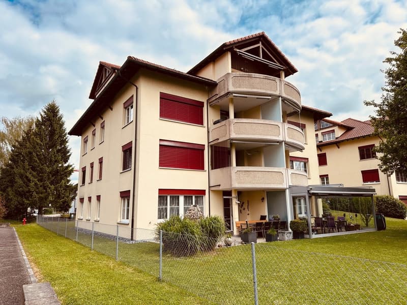 Appartement de jardin de 4,5 pièces inondé de lumière avec grand espace de séjour / vivre heureux (1)