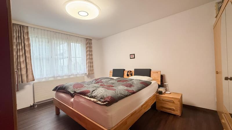 Appartamento da giardino di 4,5 locali con ampio posto a sedere - vivere come in una casa unifamiliare (7)