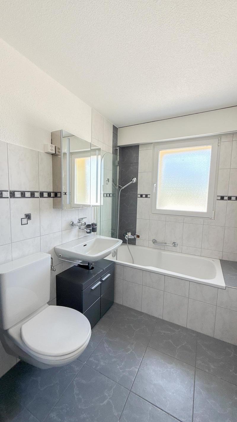 Charmant appartement en attique 2½ pièces avec grande terrasse & vue panoramique à Grub AR (10)