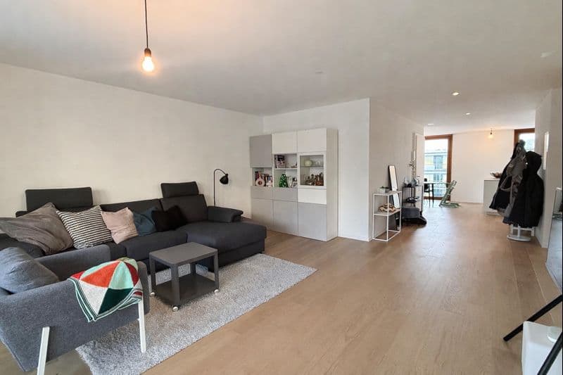 traumhaft schöne 4 1/2 Zi. Stadtwhg.mit 2 Balkons & Weitsicht (1)