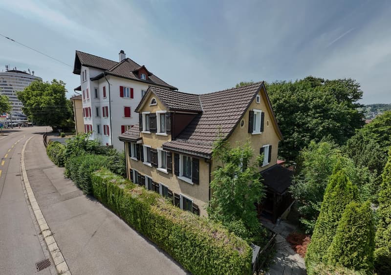 Interessantes Mehrfamilienhaus an Top Lage - bankengeprüft! (2)