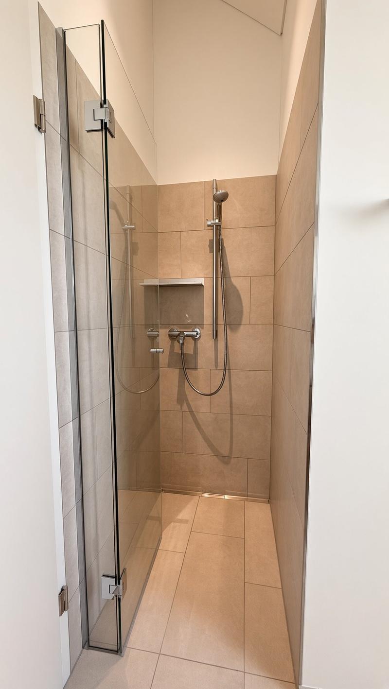 Traumhafte 3.5-Zimmer-Dachwohnung mit Seesicht in Mörschwil (7)