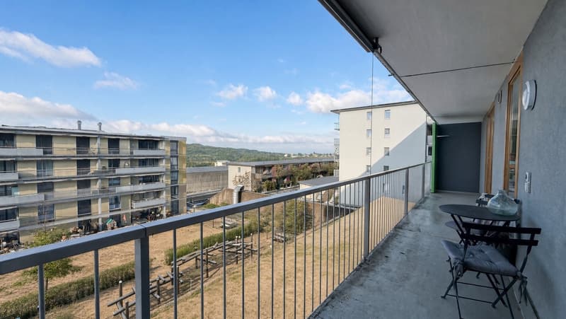Stilvolle 4 1/2 Zi. Stadtwhg.mit 2 Balkonen & Weitsicht / glücklich wohnen! (2)