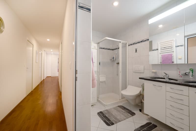 Grand appartement en propriété dans un endroit calme avec place de parking souterrain ! (11)