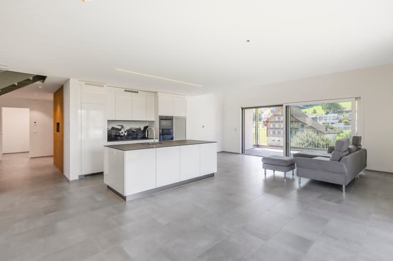 Topmoderne Maisonette-Wohnung mit Blick ins Grüne (3)