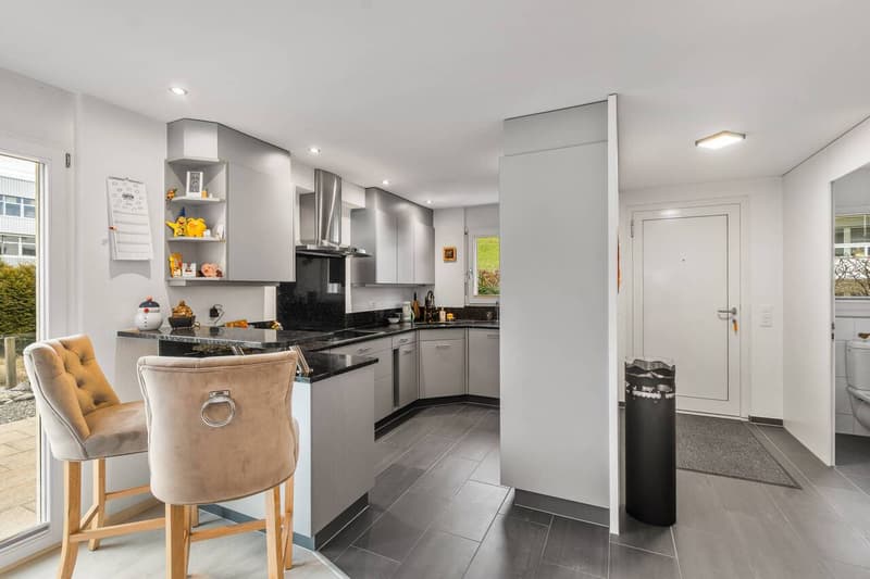 5.5-room corner house with garden and 2 underground parking spaces included (6)