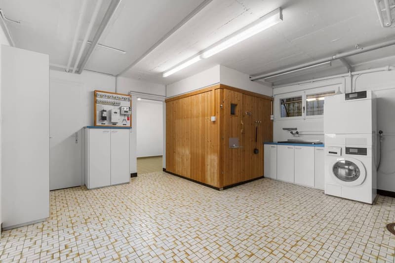 Spacious 9-room single-family house with a far-reaching view (6)