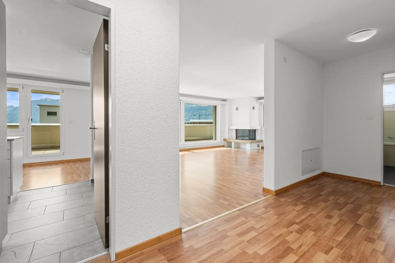 Grosszügige 5.5-Zimmer-Attikawohnung mit 72 m² Terrasse und Weitblick (9)