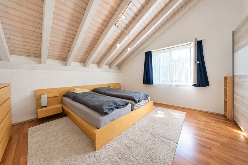 Gepflegtes 5½-Zimmer-Einfamilienhaus mit Garten, Veranda und Hobbyraum (12)