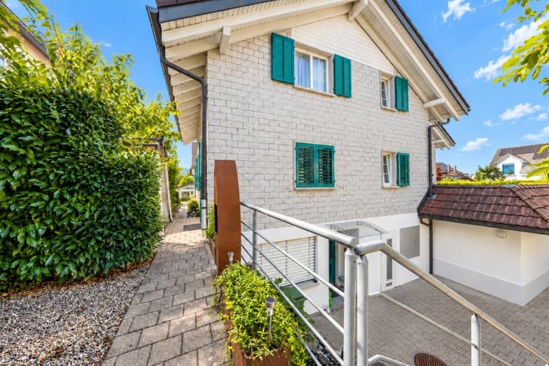 Gepflegtes 5½-Zimmer-Einfamilienhaus mit Garten, Veranda und Hobbyraum (2)