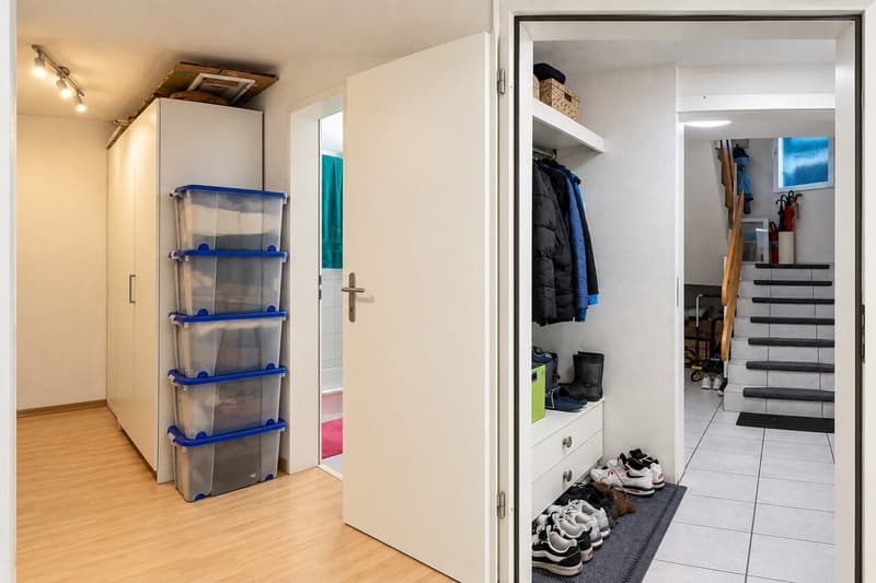 Gepflegtes 5½-Zimmer-Einfamilienhaus mit Garten, Veranda und Hobbyraum (8)