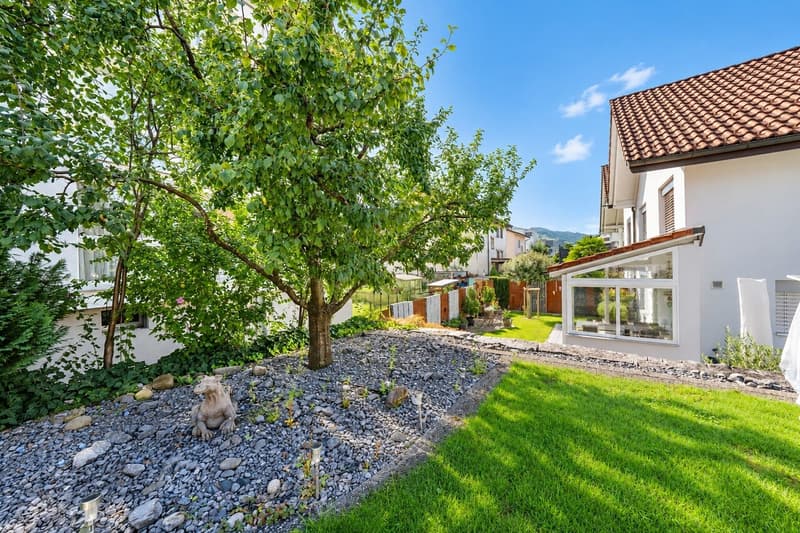 Gepflegtes 5½-Zimmer-Einfamilienhaus mit Garten, Veranda und Hobbyraum (3)