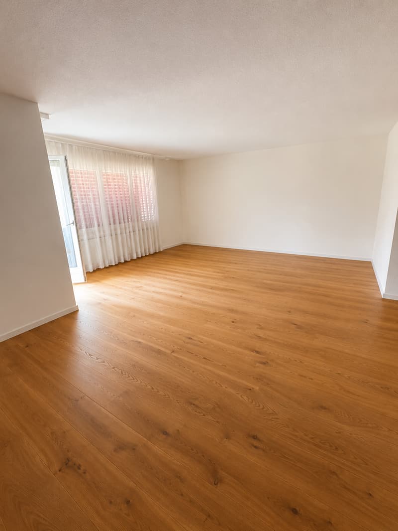 Attraktive 4.5-Zimmerwohnung im Grünen zu vermieten (7)