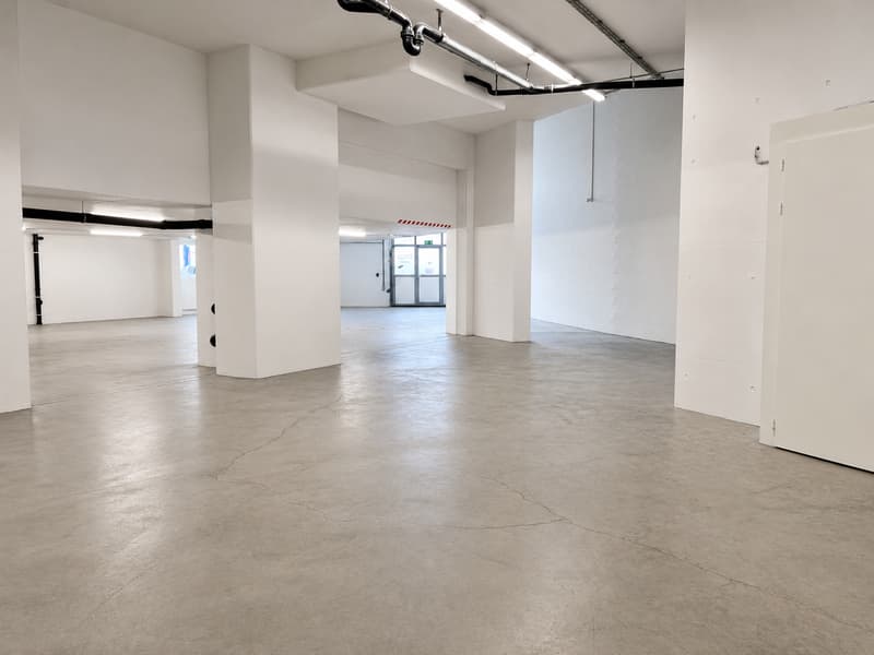 Spazio di stoccaggio efficiente con accesso diretto e collegamento ottimale (8)