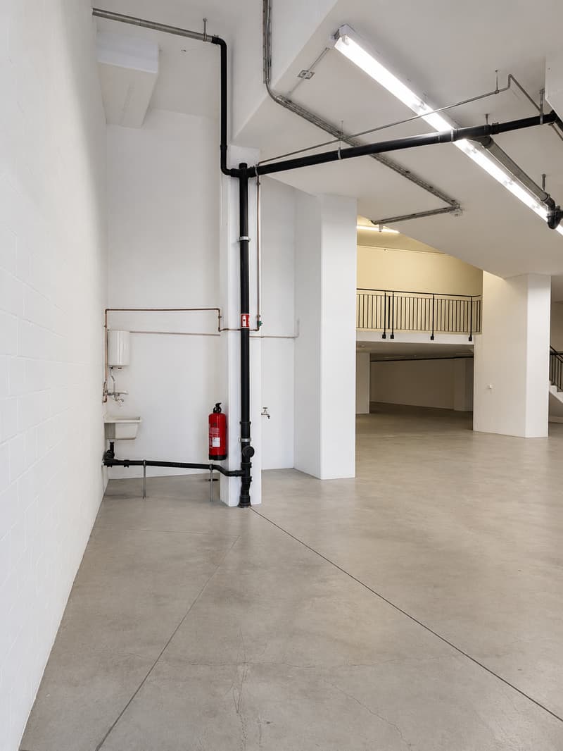 Spazio di stoccaggio efficiente con accesso diretto e collegamento ottimale (4)