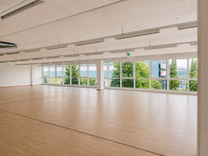 Flexible office space with strong presence and optimal accessibility (3)