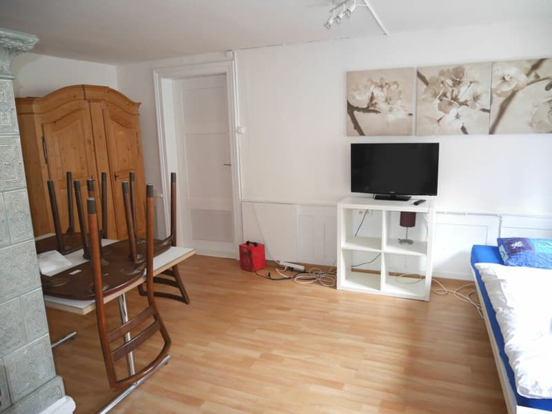 Furnished small 3-room guest house (No kitchen!) (4)