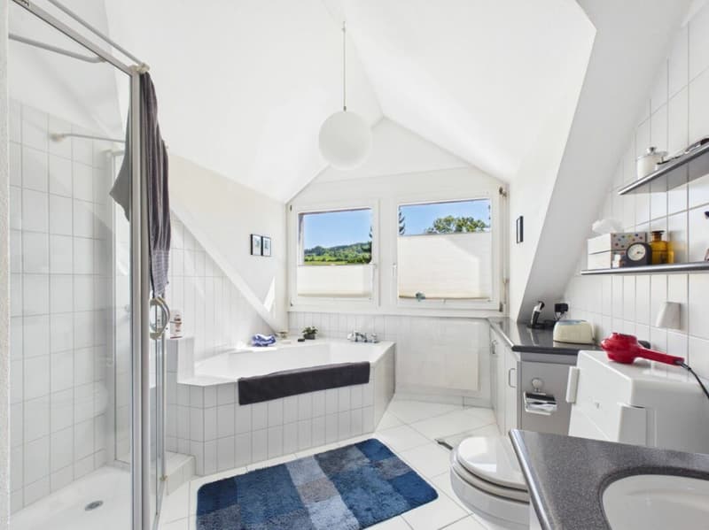 Detached 5.5-room single-family house with sunny garden (9)