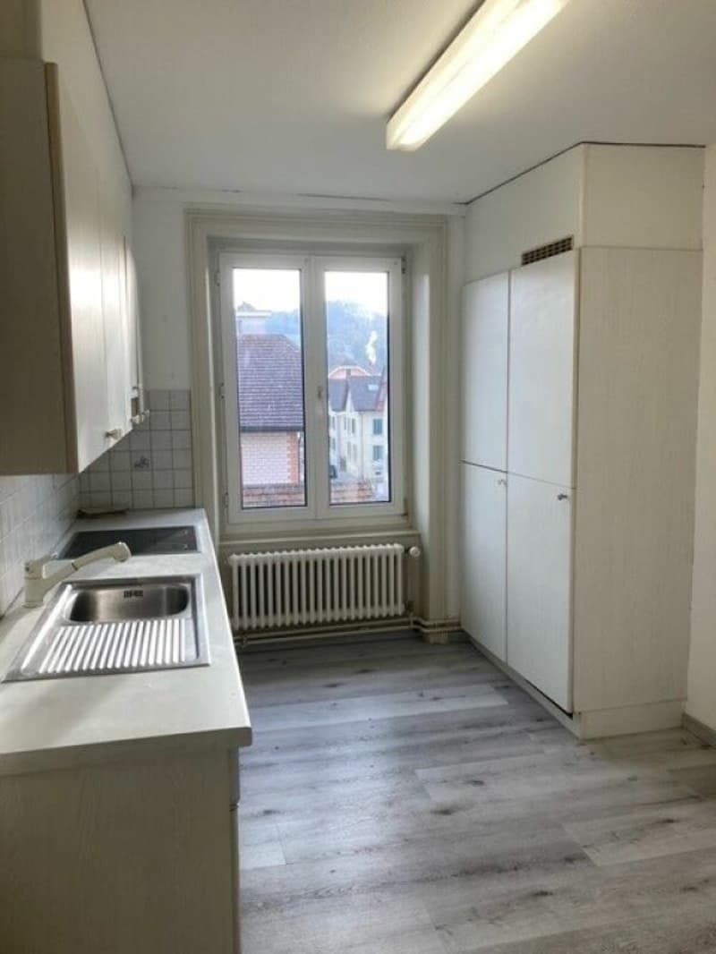 Preiswerte 4.5-Zimmerwohnung im 2.OG (4)