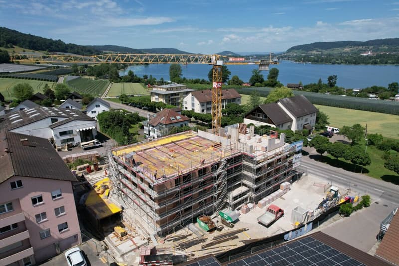 Exklusive 5.5-Zimmer Wohnung mit Blick auf den See (2)