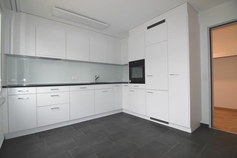 Sanierte 4.5-Zimmerwohnung im 1.OG (3)