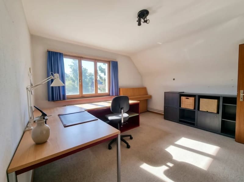 Büro / Schlafzimmer