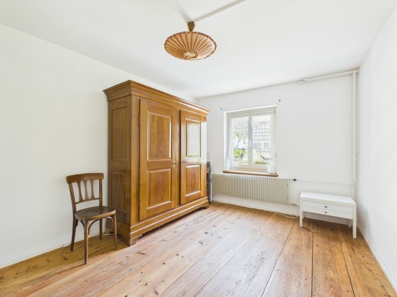 Historisches Wohnhaus mit Scheune und Entwicklungspotenzial (5)